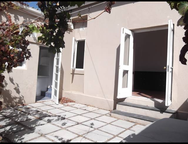 4 bed property to rent in WOODSTOCK
